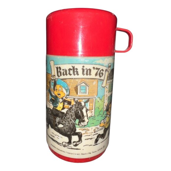 Vintage Aladdin Back In 76 Thermos Red Plastic Cartoon Graphics 1976 - Picture 1 of 8